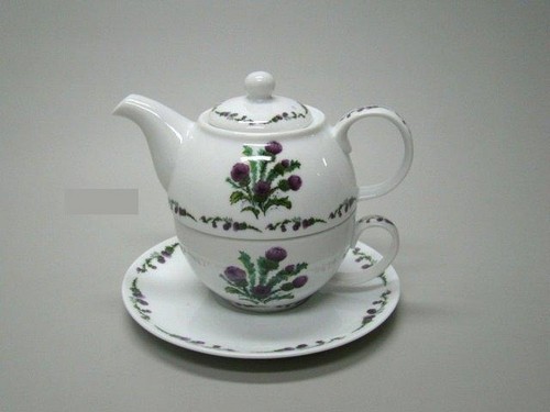 Distel tea for one / Leonardo