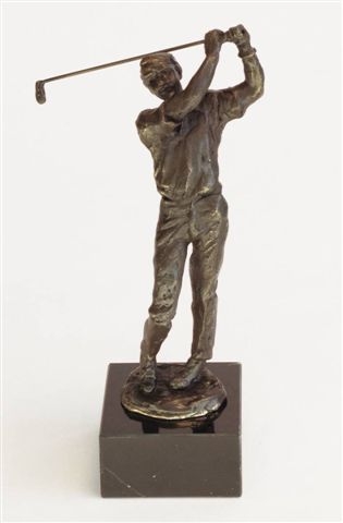 Bronskleurig beeld de Golfer