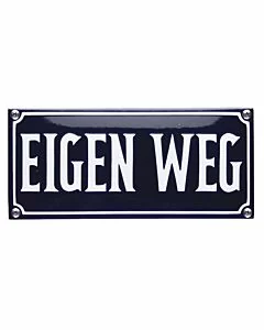 Straatnaambord eigen weg kleur