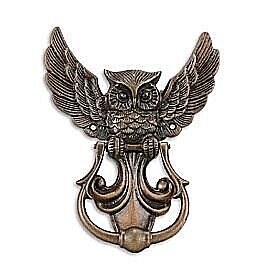 De deurklopper als alternatief voor de moderne bel